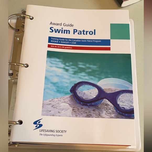 Lifesaving Society Swim Instructor Binder / Textbooks / Training Manual - Picture 2 of 6